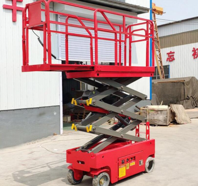 群英乡移动剪叉式升降机