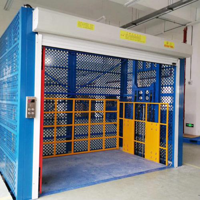 群英乡导轨式升降货梯